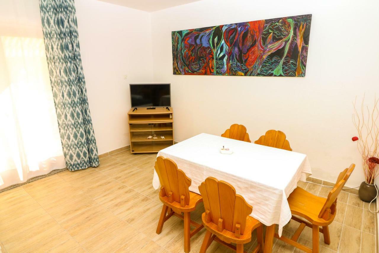 Apartments Reljic With Terrace 巴斯卡 外观 照片
