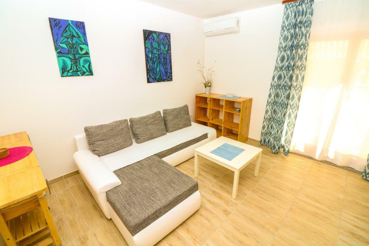 Apartments Reljic With Terrace 巴斯卡 外观 照片