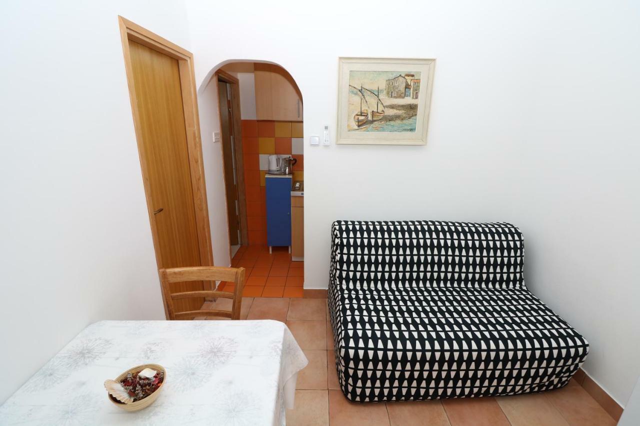 Apartments Reljic With Terrace 巴斯卡 外观 照片