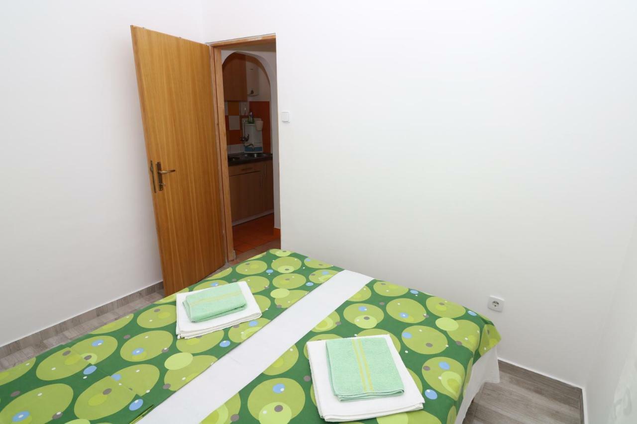 Apartments Reljic With Terrace 巴斯卡 外观 照片